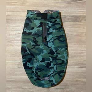 BNWOT Canada Pooch Thermal Tech Fleece (14)